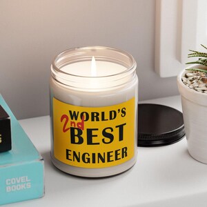 Duftkerze „Zweitbester Ingenieur der Welt“, Sojawachs, 255 g | Lustiges Geschenk für Ingenieure | Geschenk zum Ingenieurabschluss