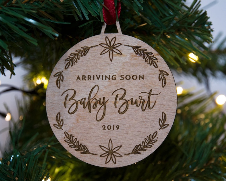 baby announcement bauble