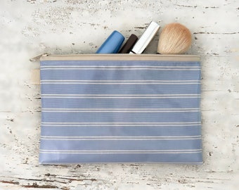 Small beach bag/cosmetic bag/bag organizer/document holder for passport/mobile phone case made of oilcloth blue and beige