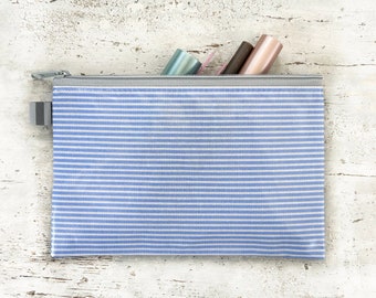 Small cosmetic bag/cosmetic bag/bag organizer/passport document bag/mobile phone bag made of oilcloth in light blue