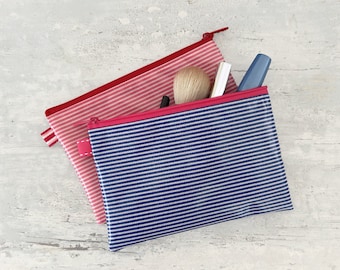 Small cosmetic bag/bag organizer/document bag/travel case made of waxed canvas/wet bag - also ideal as a small beach bag