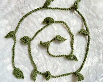 4’ Crochet ivy vine garland