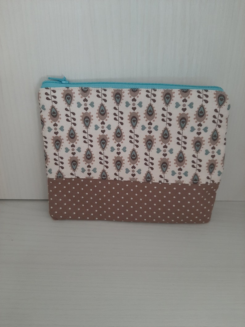 cosmetic bag image 1