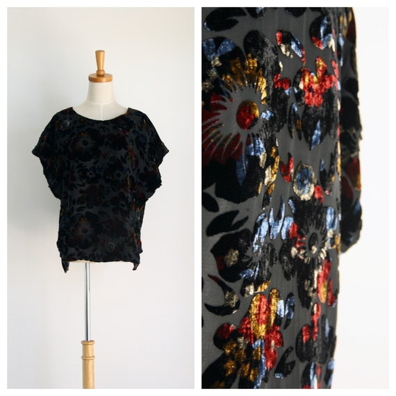 90s Devoré velvet top. Black floral velvet top. Da