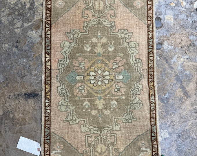 20x39  turkish doormat rug, oushak doormat rug, anotolia doormat rug, kitchen doormat rug, bedroom doormat rug, entry way doormat rug
