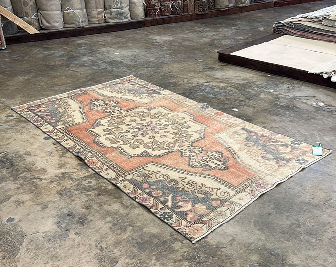 5x7 rug, 5x7 washale turkish handmade area rug, faded oushak kitchen rug, neutral area rug, handmade nomadic rug, middle east floor rug,