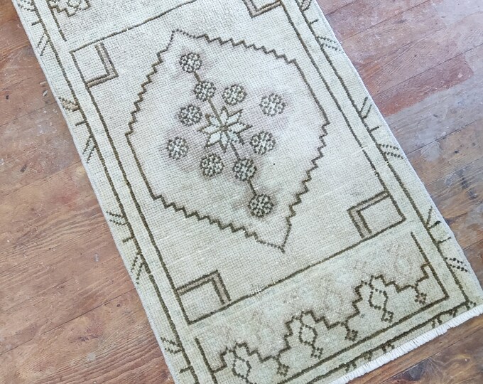 small rug, anatolian rug, doormat rug,turkish rug, rustic rug, handmade rug, doormat rug, kidsroom rug, bedroom rug,
