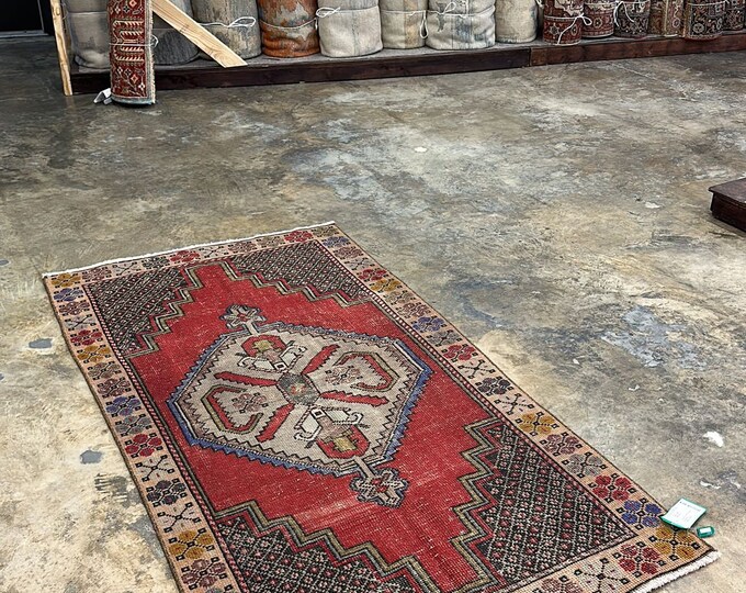 Handmade Turkish Rug 4x6 - Brown and Red, Boho Vintage Wool Rug, Cozy & Warm for Living Room or Office Decor
