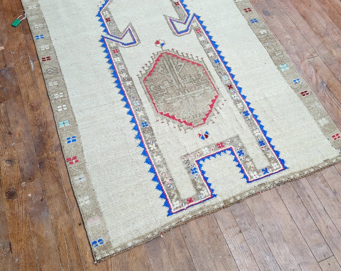 3x4 mini area rug, oushak area rug, anotolia area rug, bedroom area rug, kitchen area rug, entry way area rug, handmade area rug