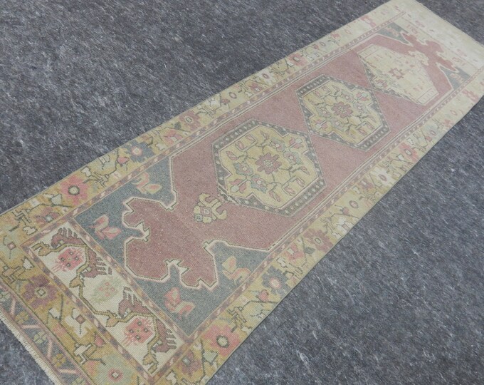 Runner Rug, Anatolia Rug, Turkish Pink rug, Beige Rug, Vintage handmade rug, Medallion Rug, 33" x 80"