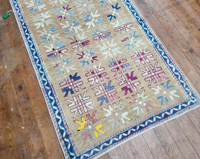 2x4 turkish mini area rug, oushak area rug, anotolia area rug, kitchen area rug, bedroom area rug, entry way area rug, handmade area rug