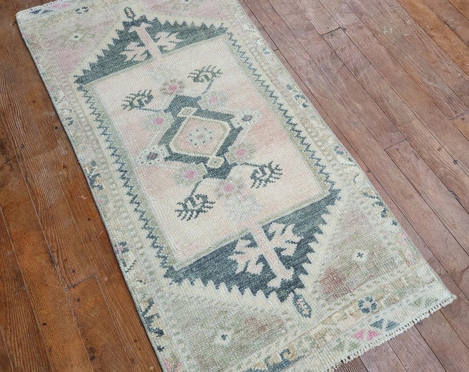 2x4 doormat rug, Turkish doormat rug, Oushak doormat rug, Anatolia doormat rug, Kitchen doormat rug, bedroom doormat rug,