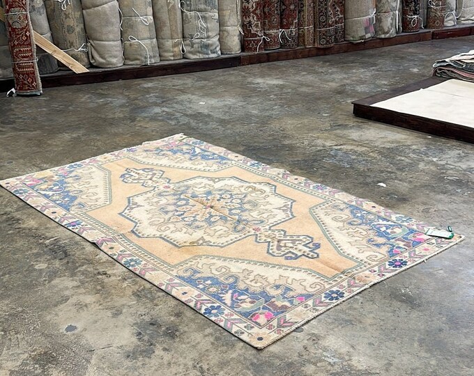 Vintage Turkish Rug – Distressed Oushak Rug, pink, Orange, 5x7 – Soft & Elegant , Entryway, Hall, Kids room, Gameroom