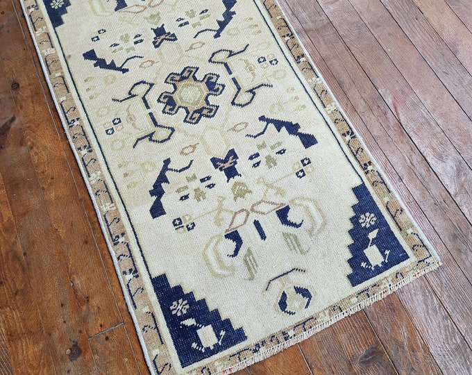 2x3 turkish doormat rug, oushak doormat rug, anotolia doormat rug, bedroom doormat rug, kitchen doormat rug, entry way doormat rug