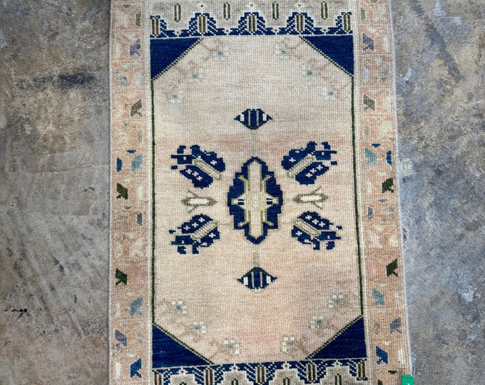 21x33 small rug, Vintage Turkish Rug, Antique Rug, Good Condition, Area Rug, Wool Rug, Living Room Rug, Turkey Rug,