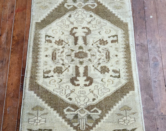 2x3 turkish doormat rug, Oushak doormat rug, Anatolia doormat rug, bedroom doormat rug, Handmade doormat rug, entry Wayne doormat rug