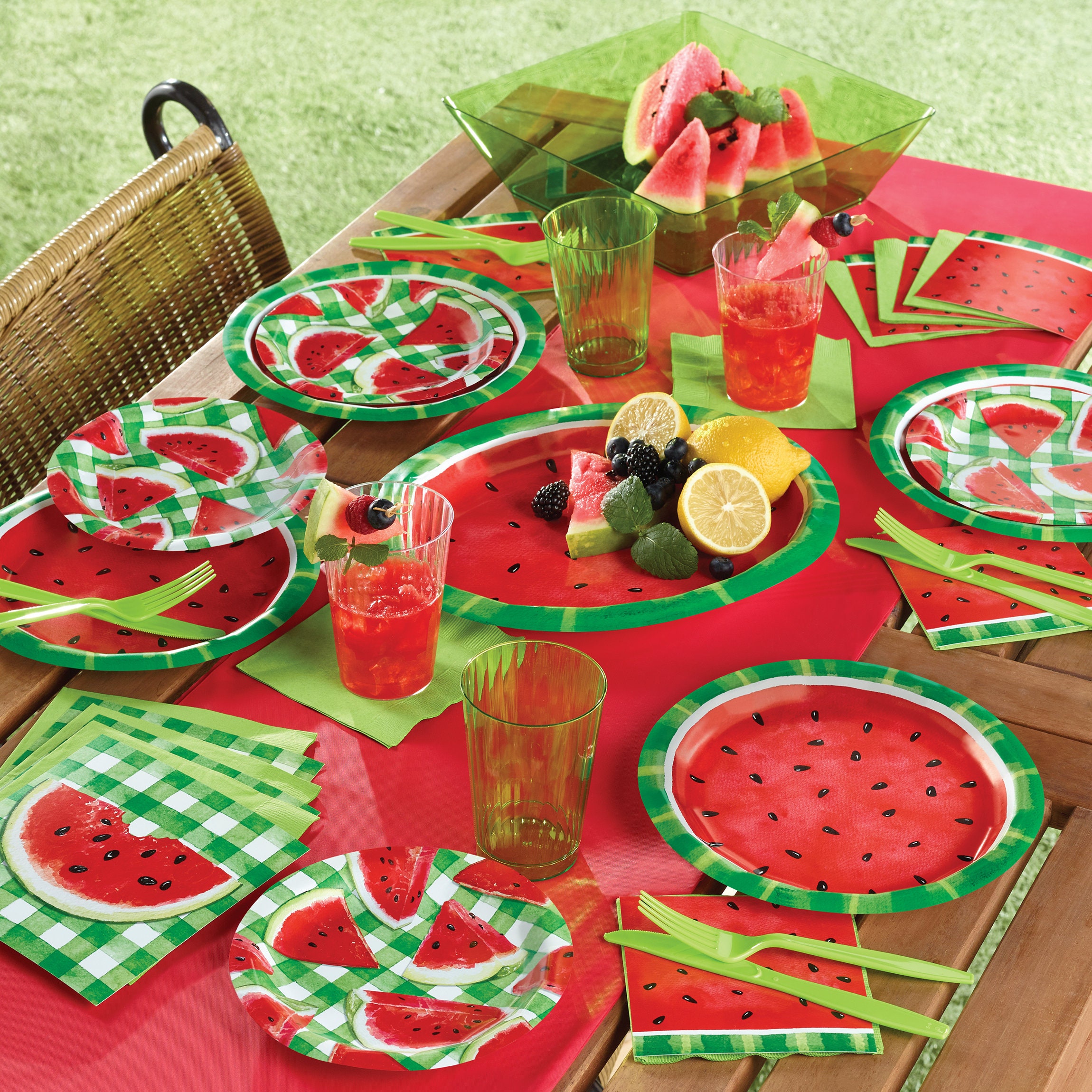 Aportt Watermelon Tablecloth - 60 Inch Round Summer Fruit Print Table Cover