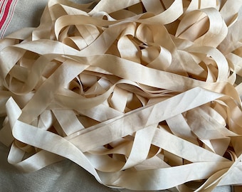 Silk ribbon, light beige, 2 cm wide, plant-dyed