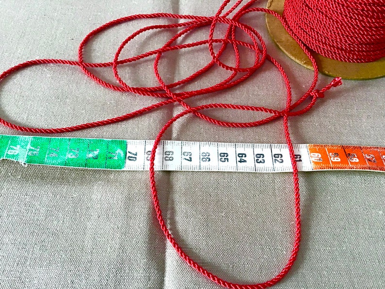 Red cord, 2 mm, 3 m, cotton image 2