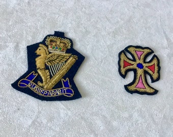 Quis separabit, Royal Ulster Rifles, Blazer Badge wire golden, uniform badge Irish - English 50s/60s