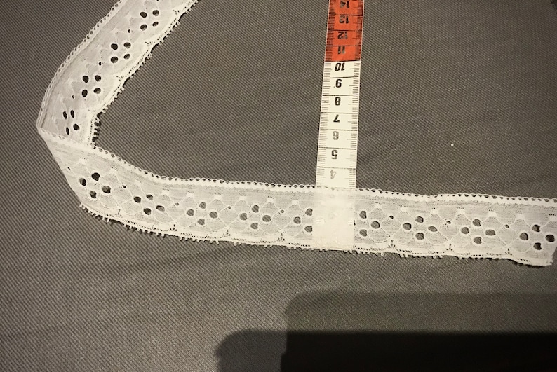 Plauen lace, 2 m, old Plauen lace, cotton lace, edge lace, insert lace, 7 patterns Muster1