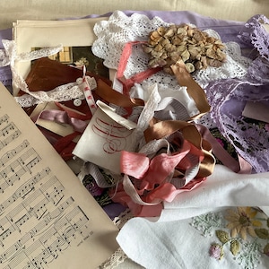 Junk Journal Kit  großes Konvolut Srap booking  Fliederfarbene Bänder