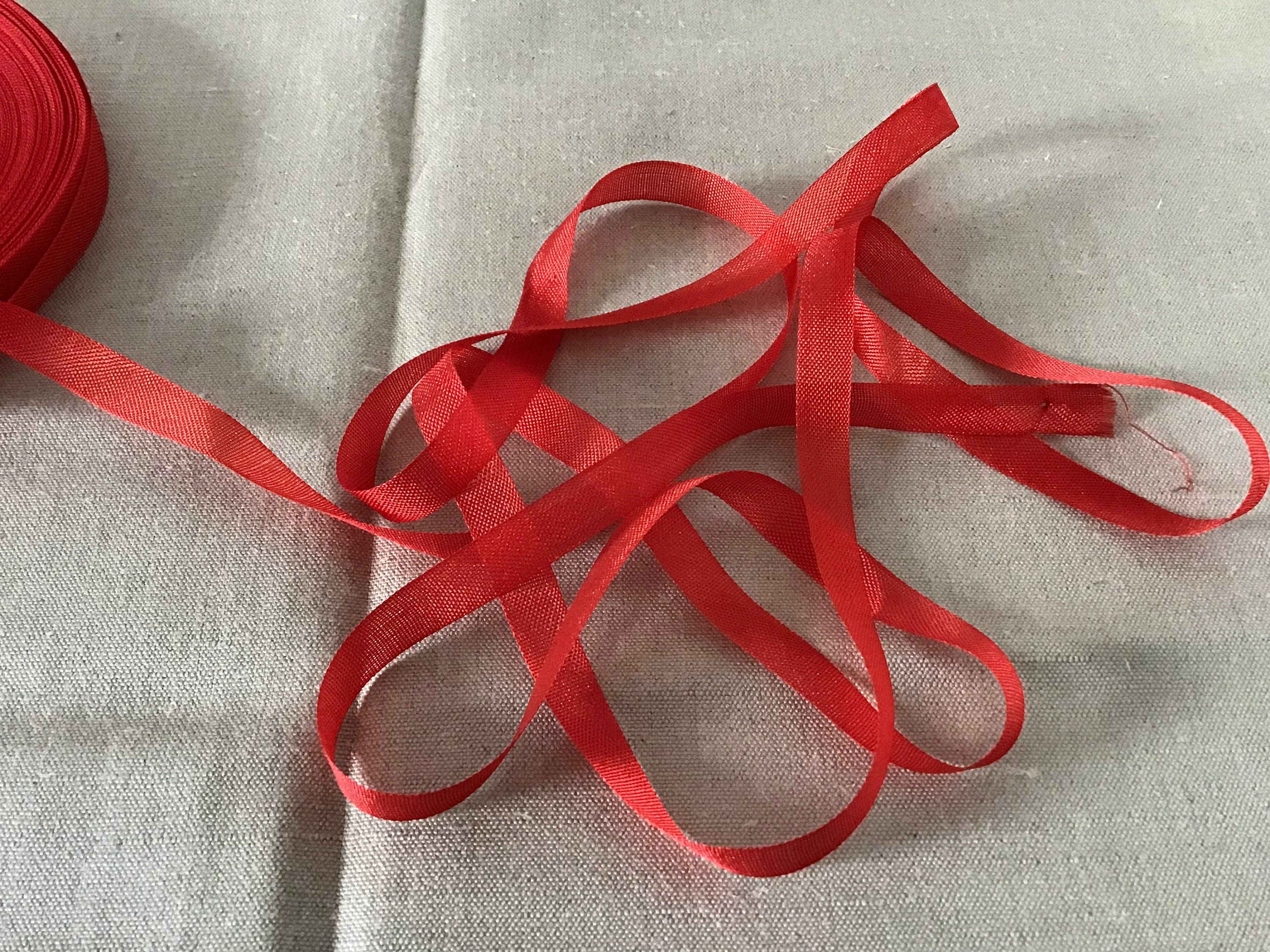 Silk ribbon 1 cm,red