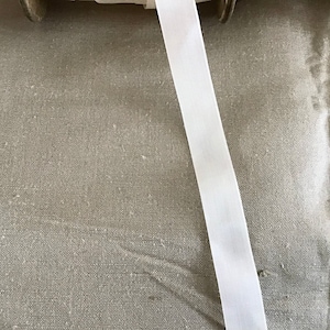 Cinta de seda, 2 cm de ancho, natural