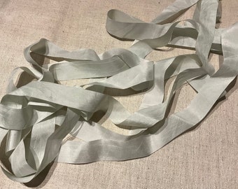 Silk ribbon, delicate lime green, 2 cm wide