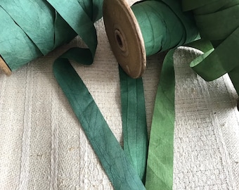 Ruban de soie, 2 cm de large, nuances de vert, ruban de soie, millinaire, vêtements de poupée, couture histoire, broderie vintage