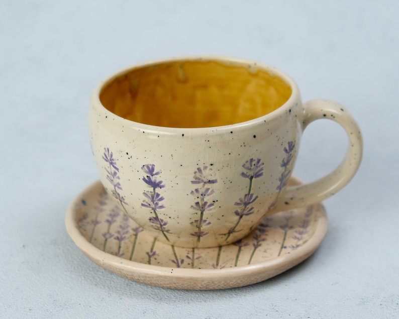 Lavender style beige coffee cup, lavender imprints tea cup, ceramic colorful cup and saucer, pottery coffee cup Bild 9