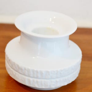 Beautiful 70s vintage porcelain vase by Thomas White Retro Mid Century Shabby Chic Country Style Seventies