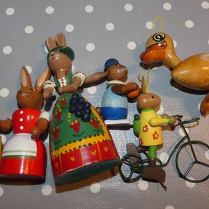 5 figuras de Pascua de madera vintage Conejos Ulbricht Nostalgia Decoraciones de Pascua Figura de conejo Madera Pintada a mano Decoración de Pascua Conejo de Pascua Retro Erzgebirge Pascua