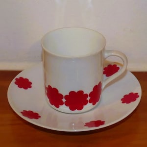 70s Vintage Porcelain Tableware Coffee Place Setting seventies Decor Red Flower Eschenbach Coffee Cup Saucer Set