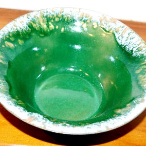 Vintage Ceramic Bowl Green/White Retro Mid Century Shabby Chic Country Style Seventies WGP