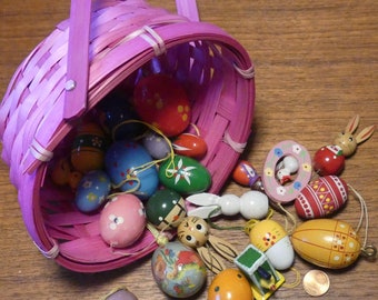 Vintage wooden EASTER 22 figures colorful Easter shrub decorations in basket bunnies eggs chicks gift tags Easter eggs retro Erzgebirge ornaments