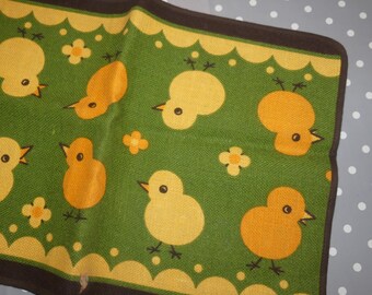 Beautiful EASTER Vintage Rustic Linen JUTE Table Runner CHICKEN 30x90 70s Mid Century Retro Seventies eastern tablecloth birds