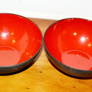 2x Beautiful ceramic bowls black/red retro mid century shabby chic country style seventies WGP