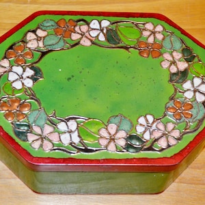Very nice vintage tin lid can green/gold seventies 70s retro mid century shabby chic country style