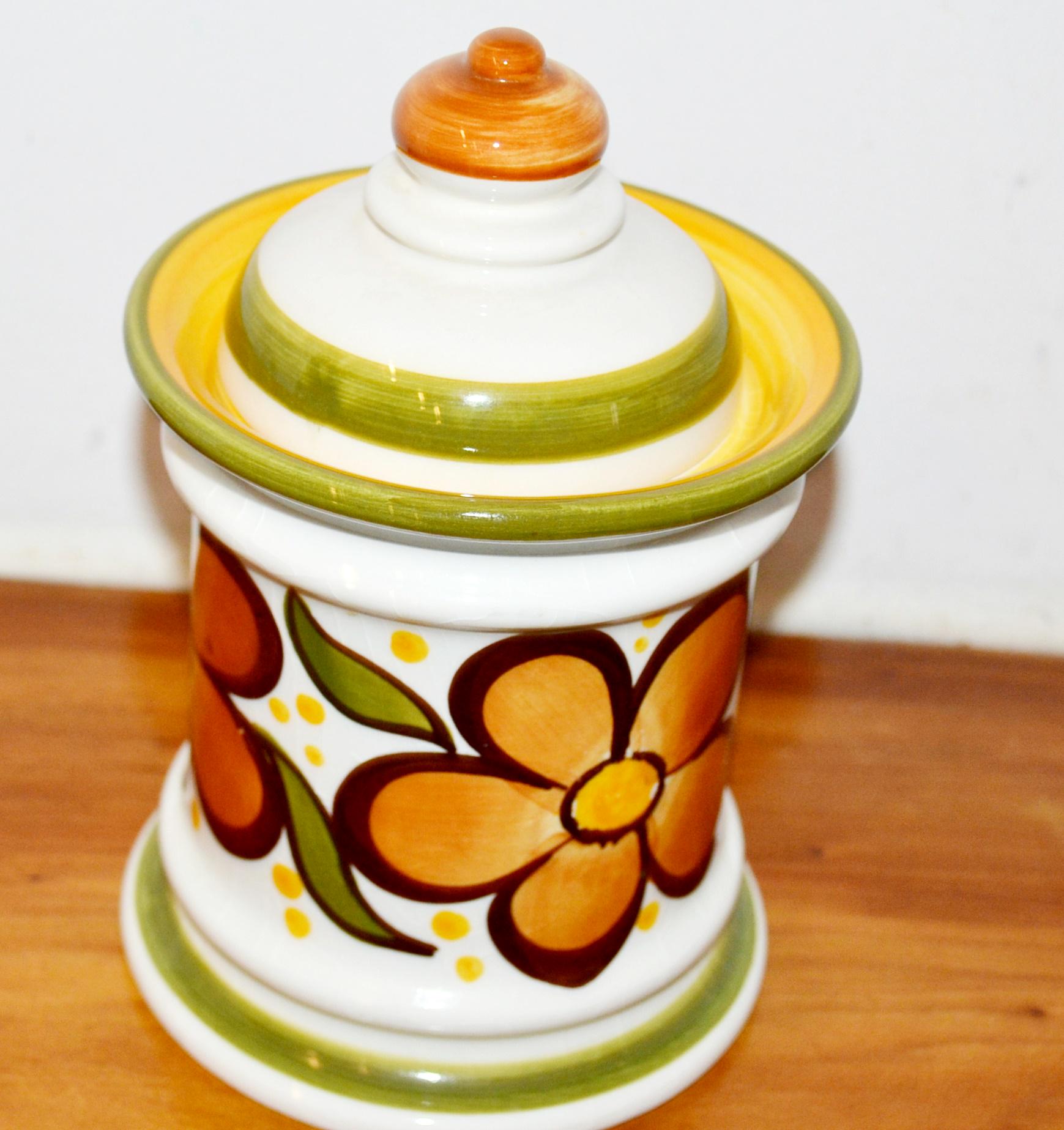 ハンスヘッドバーグ？1970年代 スウェーデン　蓋付き置物　陶芸品 シュランバーグ社の美しいヴィンテージ磁器製の蓋付きボックス