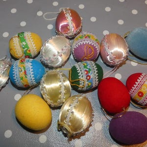Vintage EASTER 15 eggs Easter bush decoration small Easter eggs flocked fabric gift tag Easter decoration retro 70s eastereggs ornaments easter