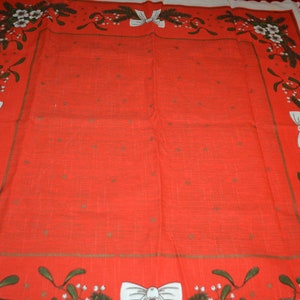 Vintage Christmas tablecloth centerpiece 77 x 77 cm 70s Christmas Tablecloth Retro Mid Century Santa Shabby Chic Country Style