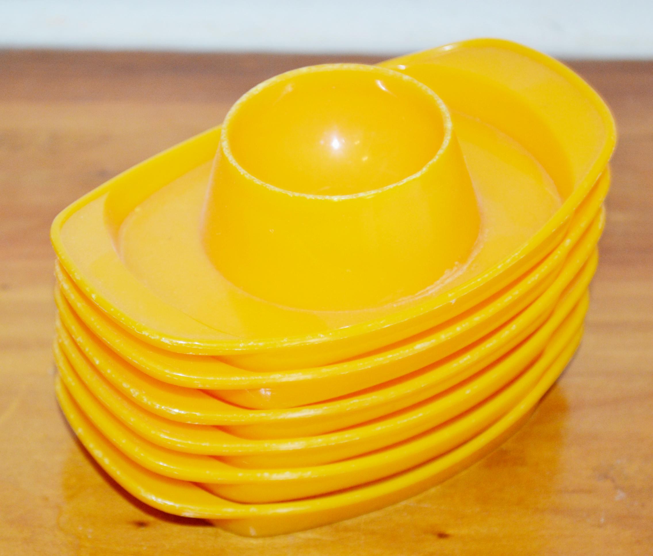 Beautiful 70s vintage plastic egg cup yellow retro mid century shabby chic country style