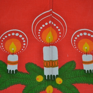Vintage Christmas tablecloth 70s 75x75 centerpiece Christmas Tablecloth Retro Mid Century Santa candles hearts