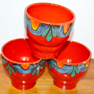 3x Beautiful 70s Vintage Ceramic Mugs Red / Colorful Retro Mid Century 70s Seventies Shabby Chic Country Style