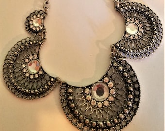 Silver-Tone Scalloped Filigree Necklace/Bib with Clear Rhinestones Vintage