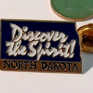 North Dakota Discover The Spirit! Lapel/Hat Pin Souvenir 0134