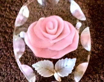 Vintage Reverse Carved Hand Painted Lucite Rose Flower Lapel Hat Pin Brooch Souvenir 1209