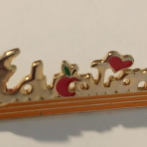 Education Pencil Apple Heart Lapel Hat Tie Pin Souvenir 0924