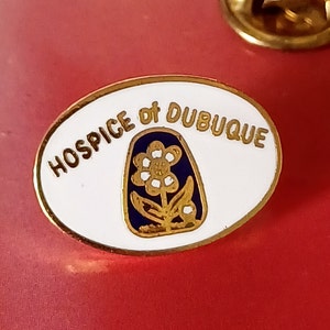 Hospice of Dubuque Iowa Lapel Hat Tie Pin Souvenir 0965